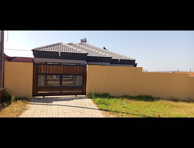 4 BEDROOM FREESTANDING SOLD IN ODINBURG GARDENS
